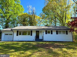 5 Delwood Rd, Cherry Hill, NJ 08002