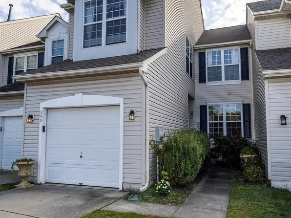 353 Tuvira Ln, Cherry Hill, NJ 08003
