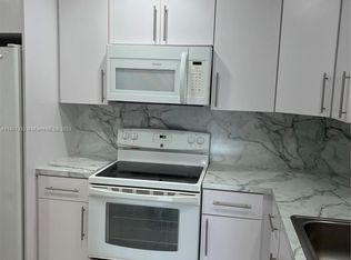 13701 Kendale Lakes Cir APT B-211, Miami, FL 33183
