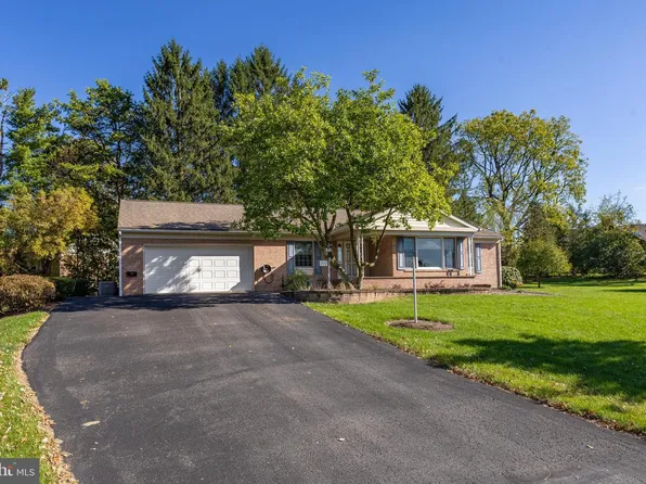 212 Seneca Cir, State College, PA 16801