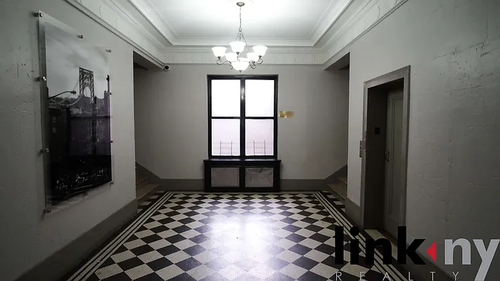 Rented by Link NY Realty | media 7