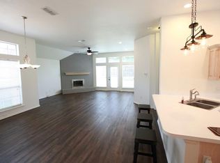 8705 Tigris Trl, Fort Worth, TX 76118