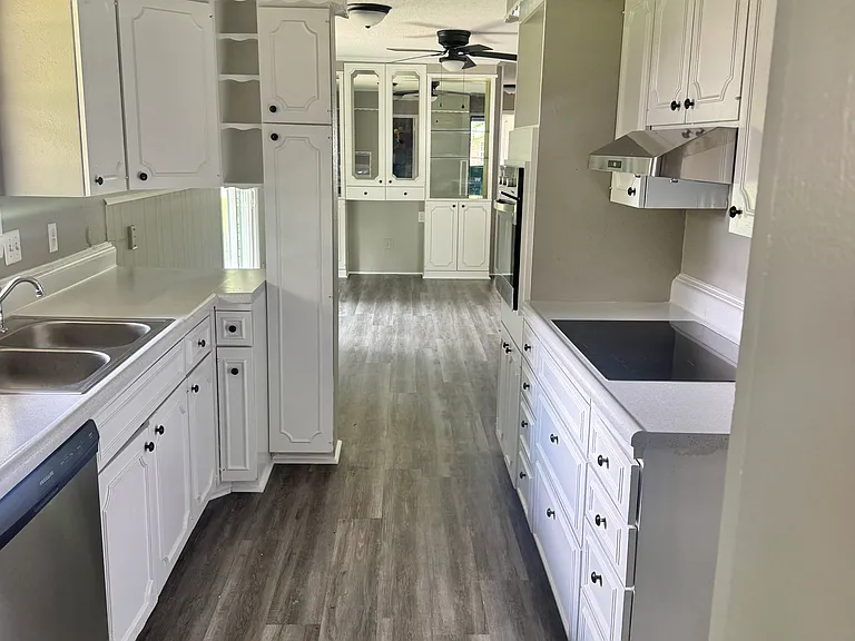 116 Medina Dr — Photo 8