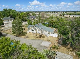 2124 S Happy Valley Rd, Nampa, ID 83686