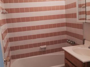 462 E 7th St, Brooklyn, NY 11218
