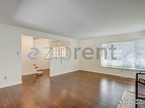 3rd image of 3431 Fleetwood Dr