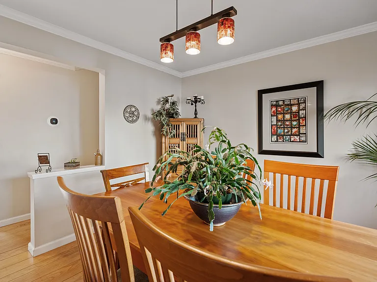 Dimm St — Photo 9