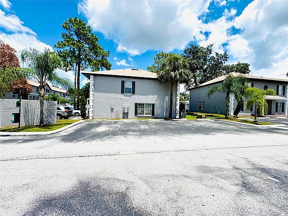 3rd image of 5238 Sunridge Palms Dr