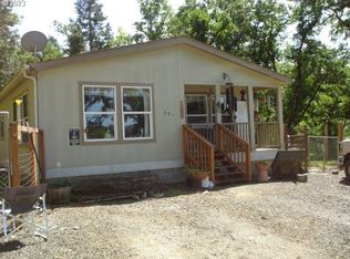 691 Grandview St, Glide, OR 97443