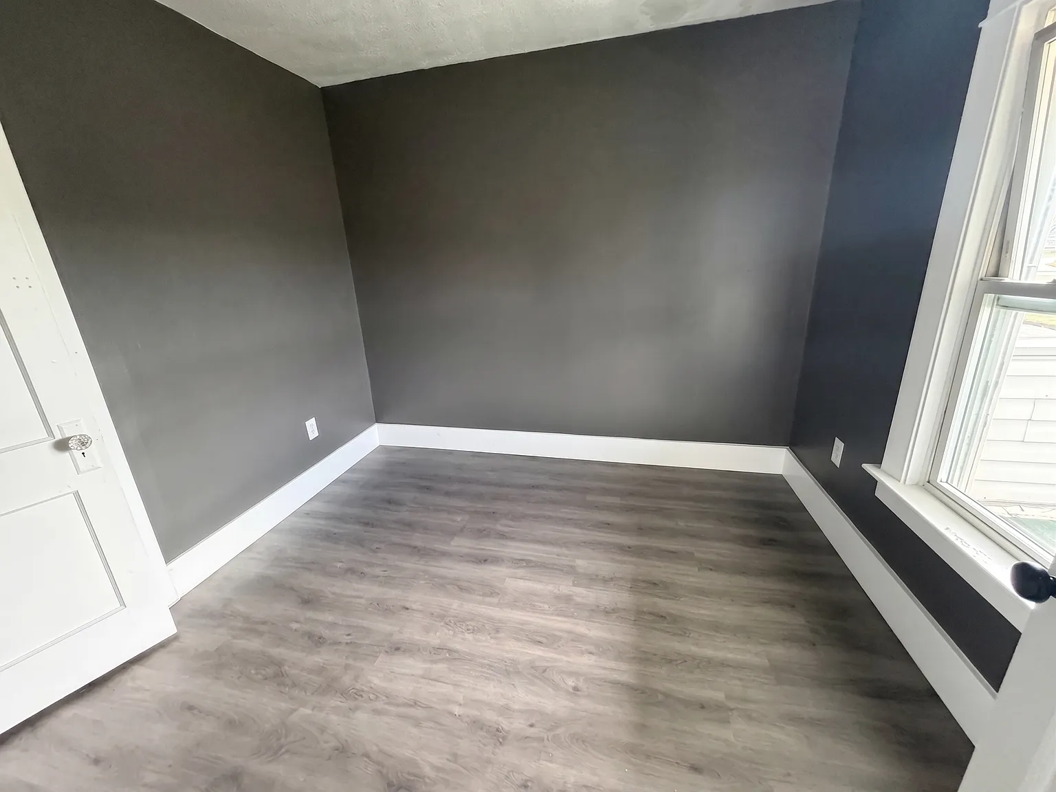 3 bed, 825 sqft, $950 — Photo 4