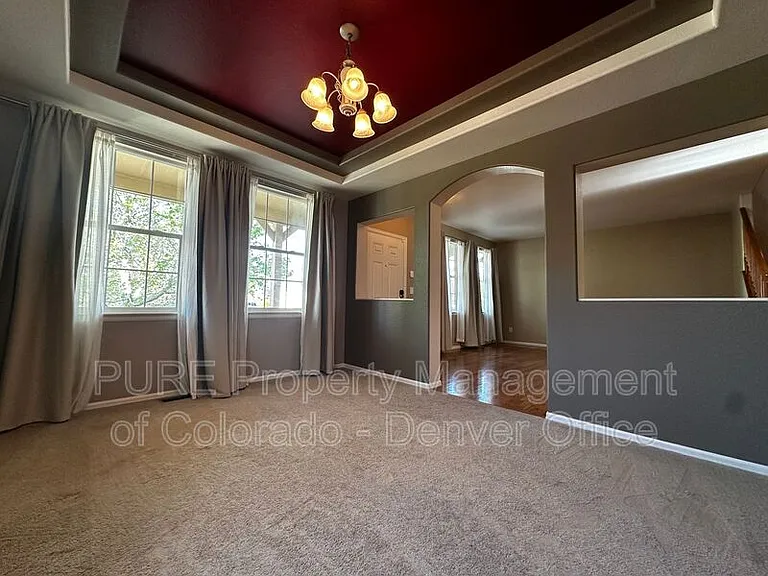 5368 Owens St — Photo 3