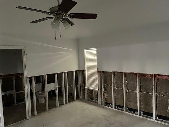 5th image of 601 Camelia Ave