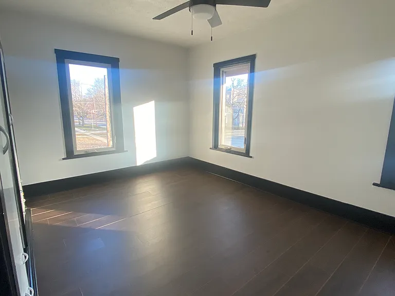 south east bedroom