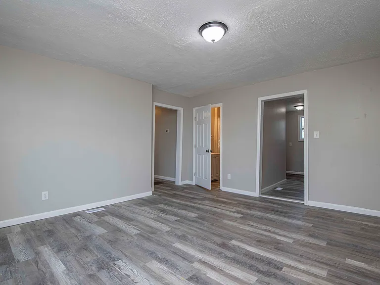 912 Hotel Ave #1 — Photo 18