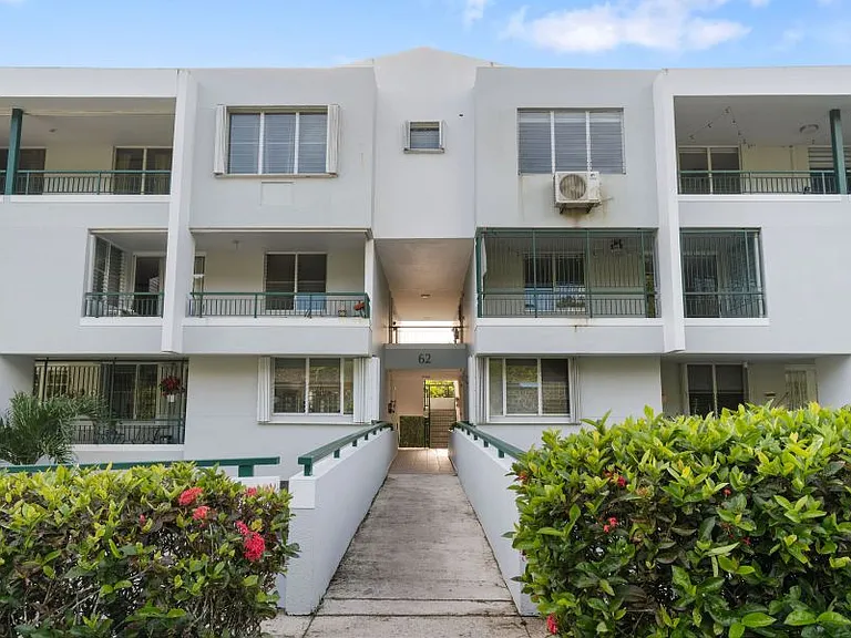 Cond Aventura 350 Via Aventura Apt 6201 — Photo 1