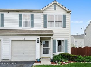 222 W Savannah Dr, Romeoville, IL 60446
