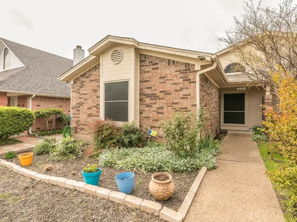 4417 Hulen Cir W, Fort Worth, TX 76133
