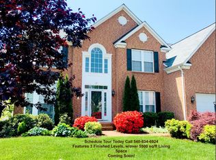 27 Bruce St, Stafford, VA 22554