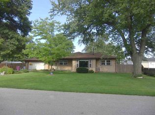 512 3rd St, Colona, IL 61241
