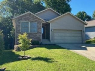 2712 S Danlyn Rd, Bloomington, IN 47403