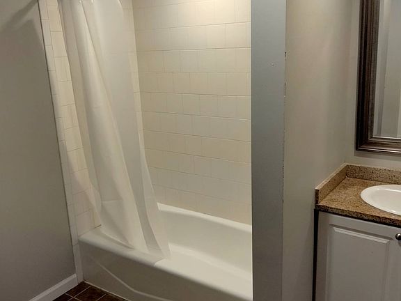 3rd image of 56 Imlay St #11579667