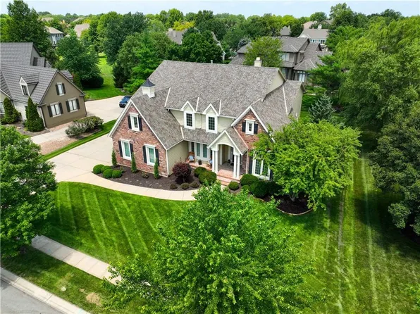 5004 W 149th St, Leawood, KS 66224