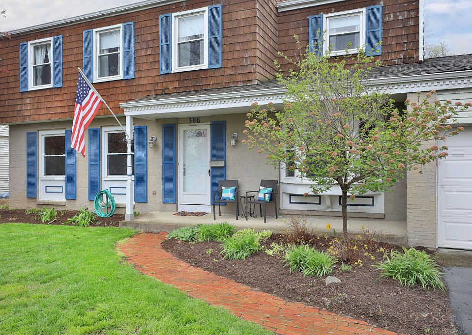 1st image of 386 Lambourne Ave