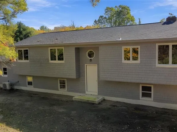 189 Woody Hill Rd, Hope Valley, RI 02832