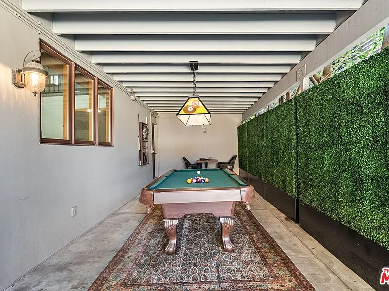 6440 W 87th Pl — Photo 32