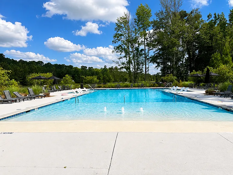 695 Longleaf Dr — Photo 19