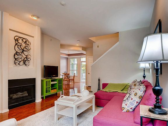 3rd image of 17808 NE 96th Way Unit 3