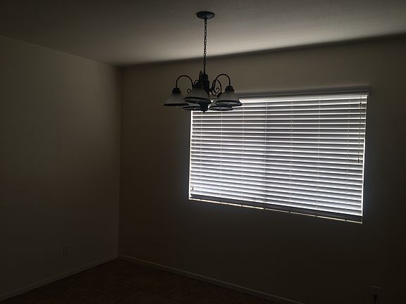 4th image of 42396 Acacia Ave