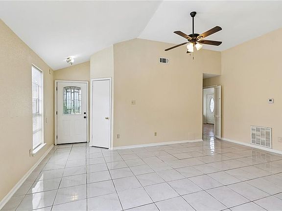 4th image of 3441 Catalina Dr