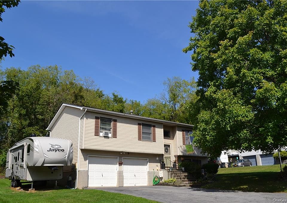 1st image of 34 Linden Dr