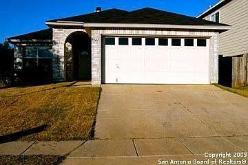 2nd image of 9922 Aurumn Vly