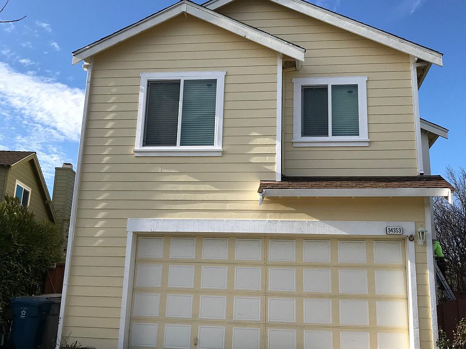 1st image of 34353 Maybird Cir