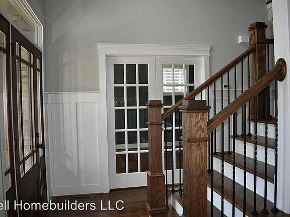 3rd image of 7111 Neville Dr