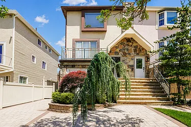 19 Shotwell Avenue, #PH