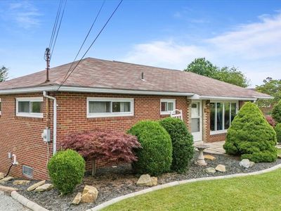 1800 Overlook Dr, Ambridge, PA, 15003