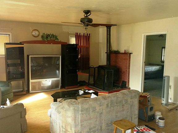 4th image of 7225 S Alder St