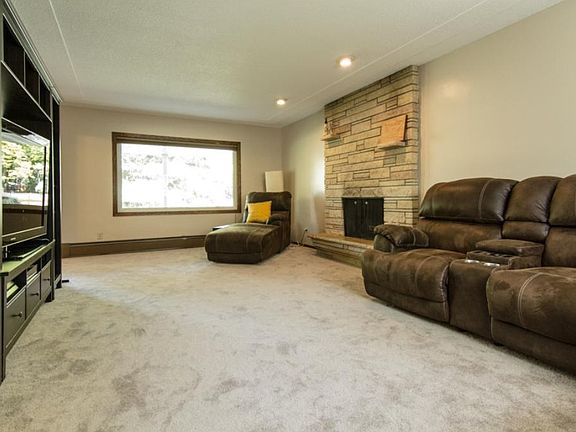 5th image of 1507 Valley Dr