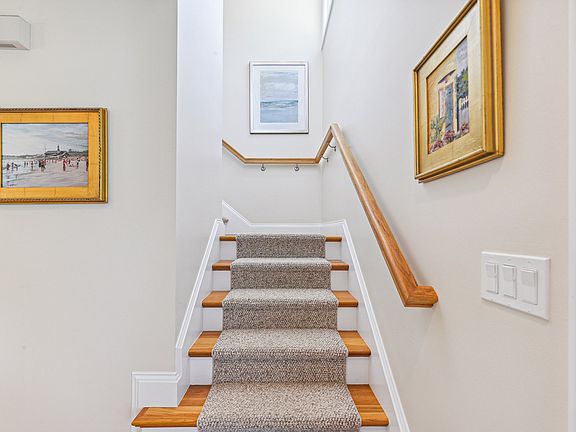 5th image of 8 Brandywine Ln #8