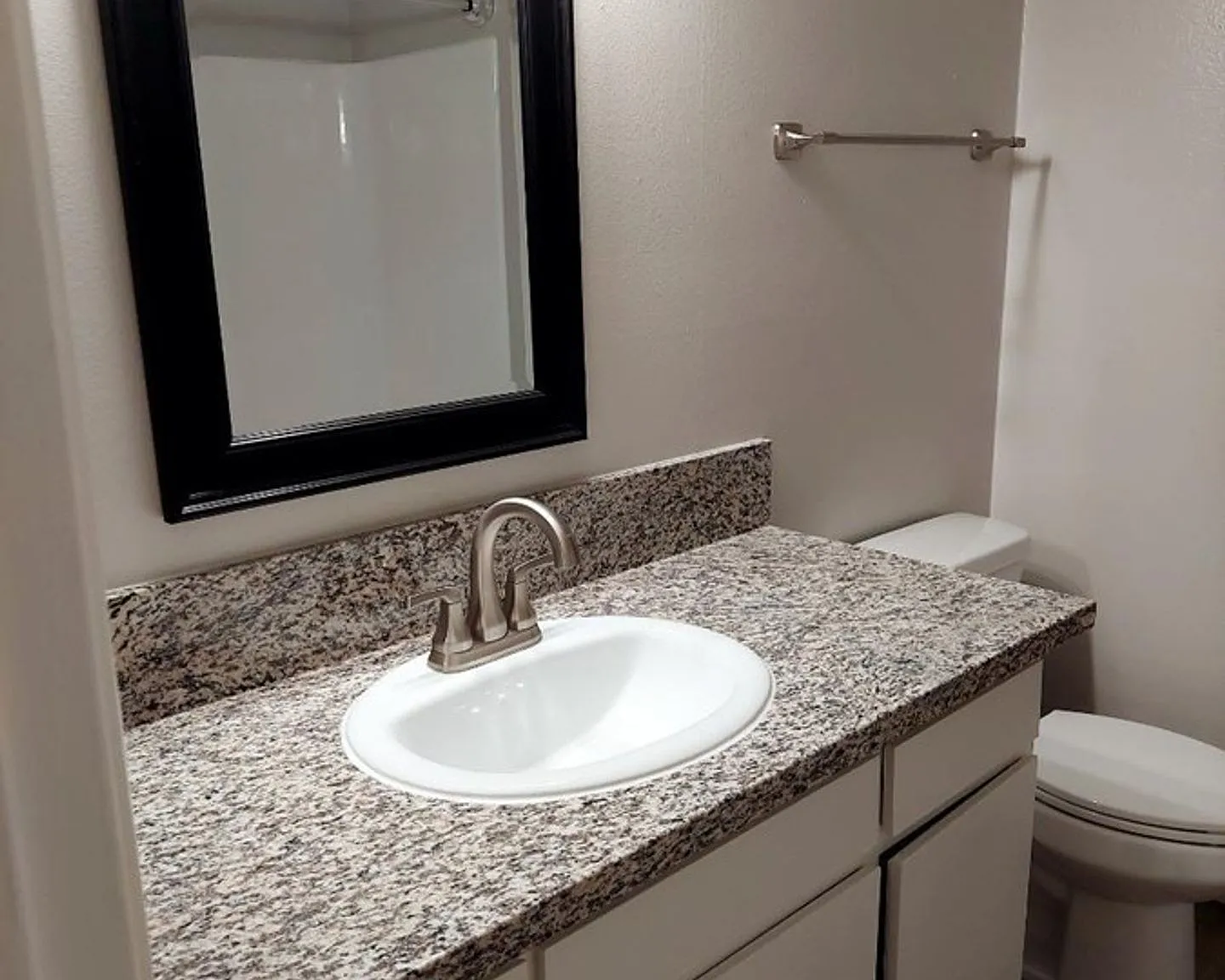 Crown Apartments — Photo 4