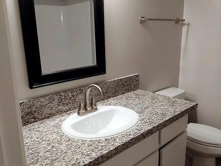Crown Apartments — Photo 4