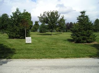 1414 Riverbend Ln, White Heath, IL 61884