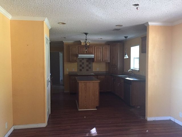 2nd image of 225 Inside Rd