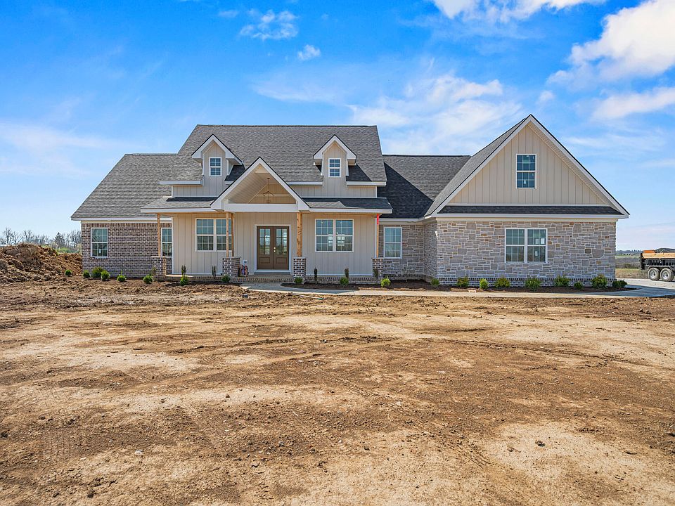 1st image of 125 Three Forks Rd