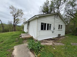 161 Willow Dr, Harriman, TN 37748