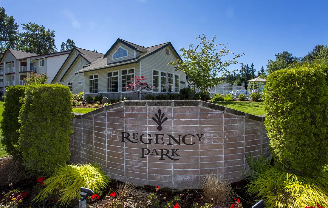 Regency Park — Photo 2