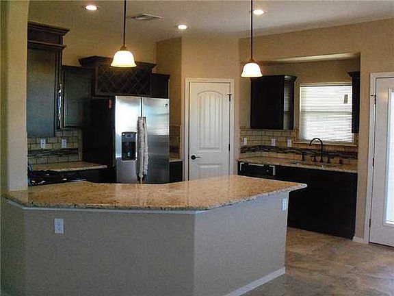 4th image of 3897 Loma Dante Dr
